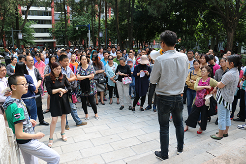 民大附中小升初家长开放日备受热捧,云南民族大学附属中学